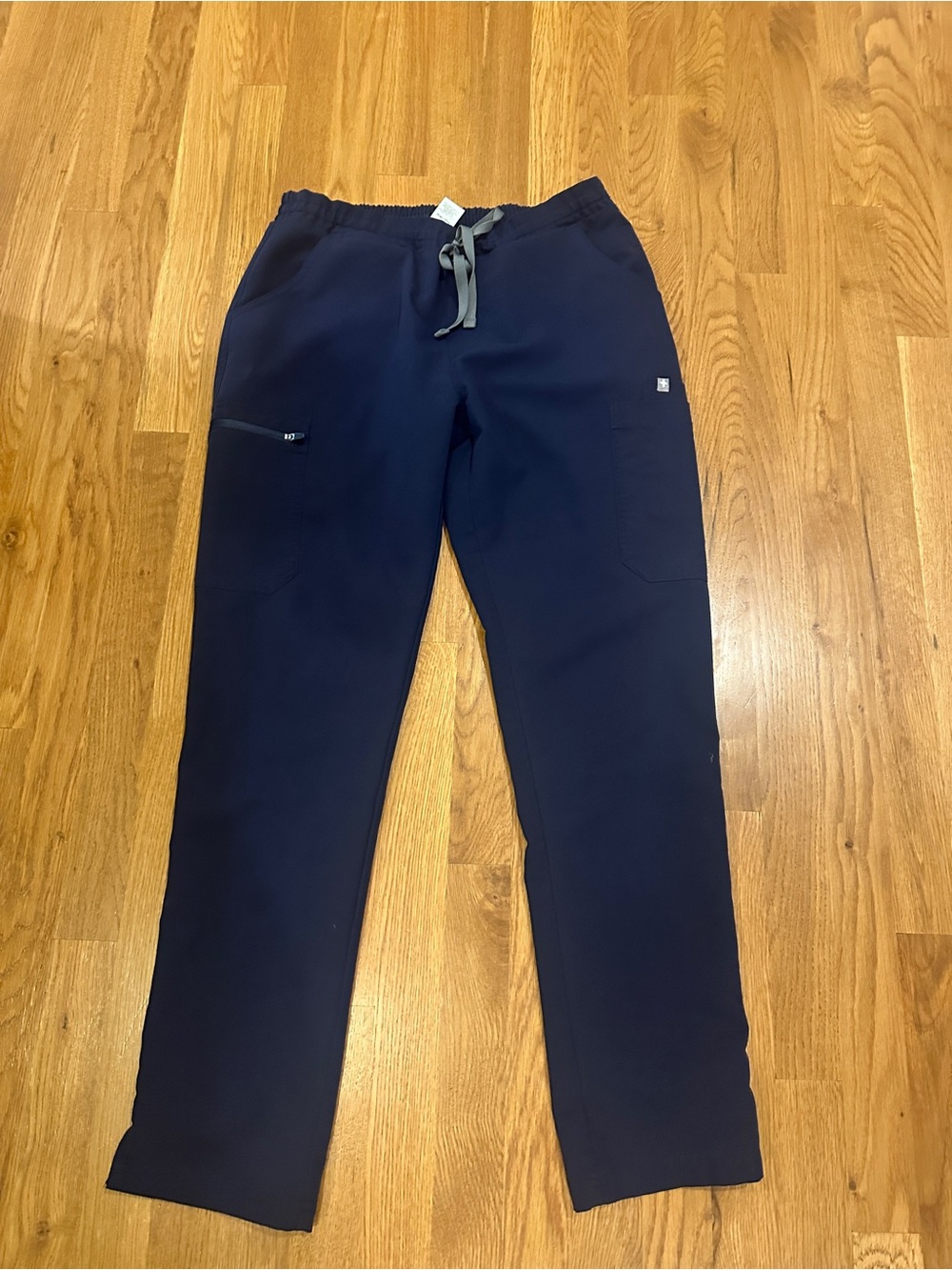 Figs Yola skinny scrub pants